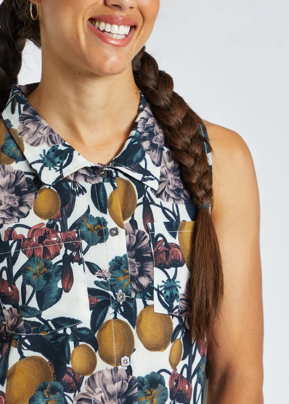 Women Oiselle Benjamina Button Sleeveless