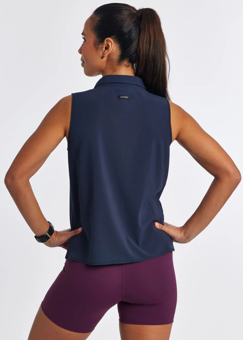 Women Oiselle Benjamina Button Sleeveless