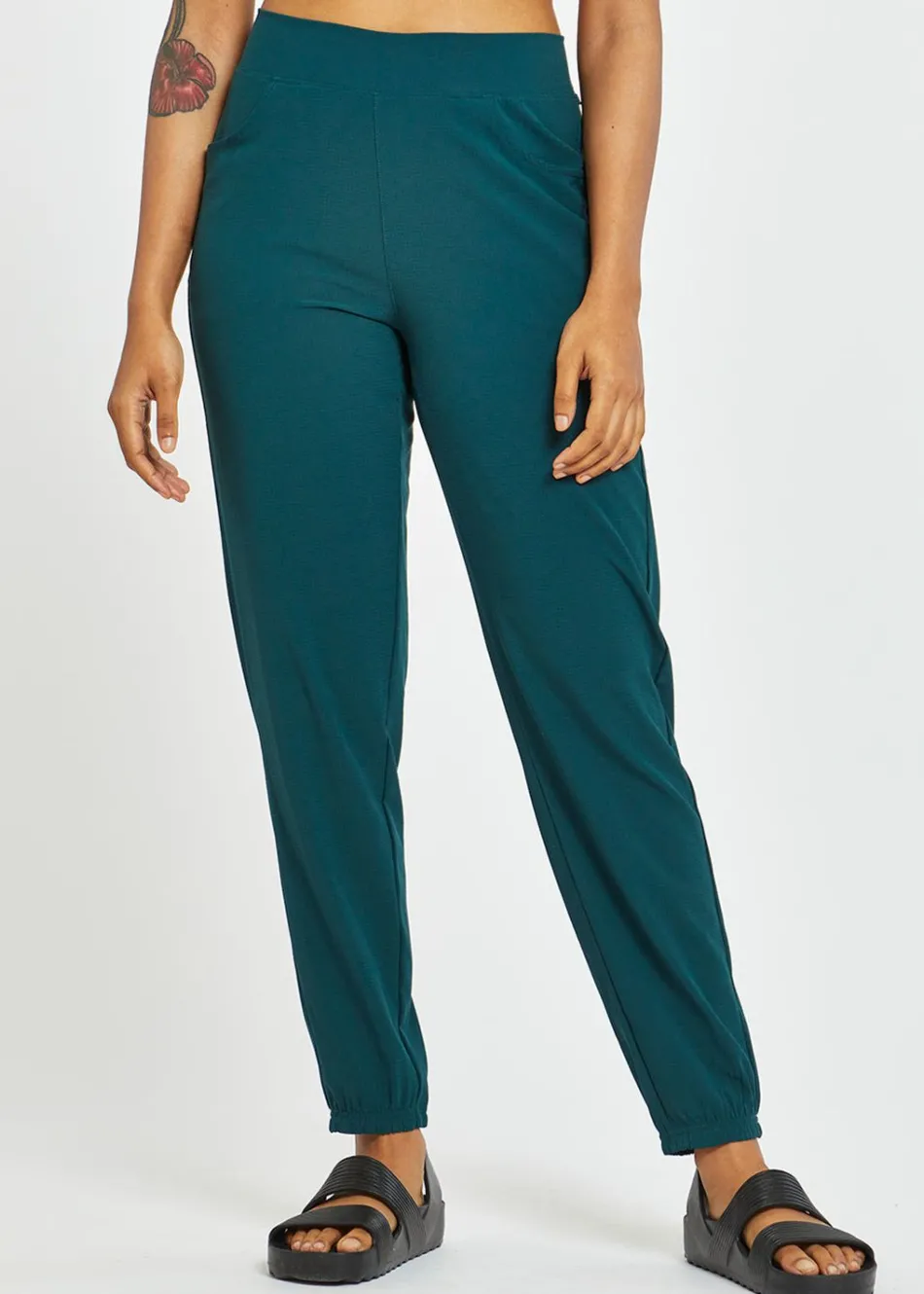 Women Oiselle Benjamina Joggers