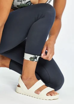 Women Oiselle Bird Hug Reversible Tights