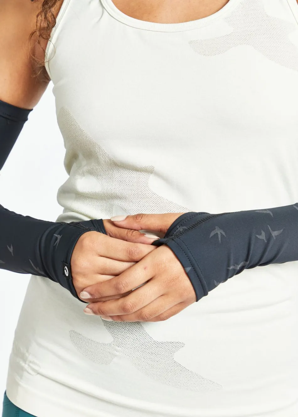 Women Oiselle Firecracker Reflective Armwarmers