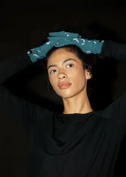 Women Oiselle Firecracker Reflective Gloves