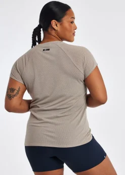 Women Oiselle Flyout Short Sleeve
