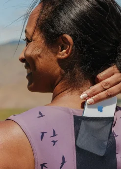 Women Oiselle Flyout Zip Bra