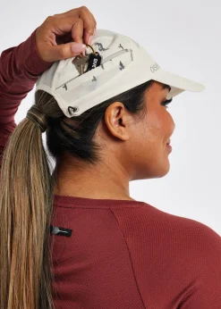 Women Oiselle Foldable Roga Cap