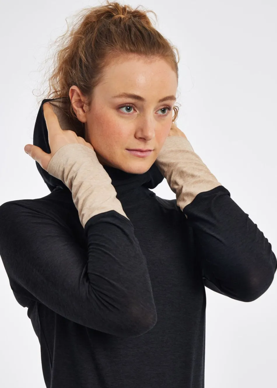 Women Oiselle Light Lux Hoodie Baselayer