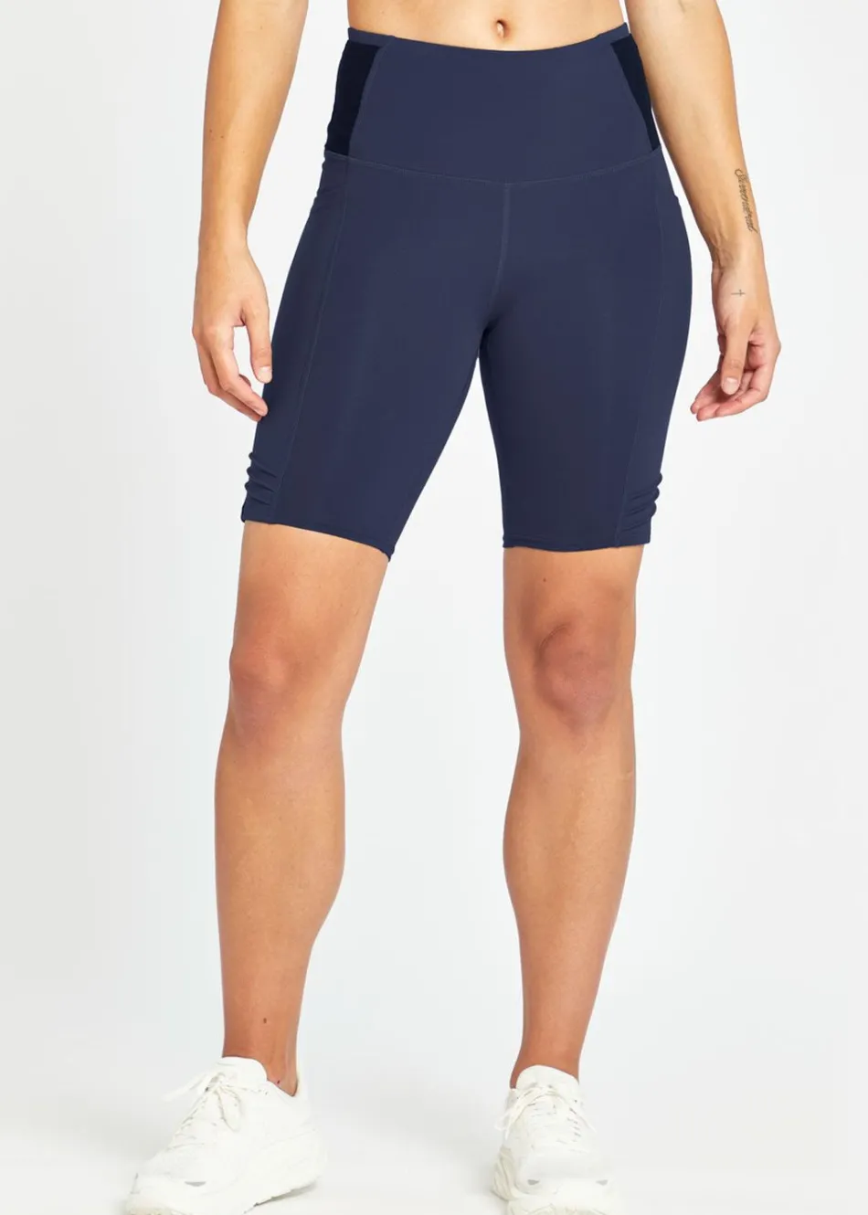 Women Oiselle Long Pocket Jogger Shorts
