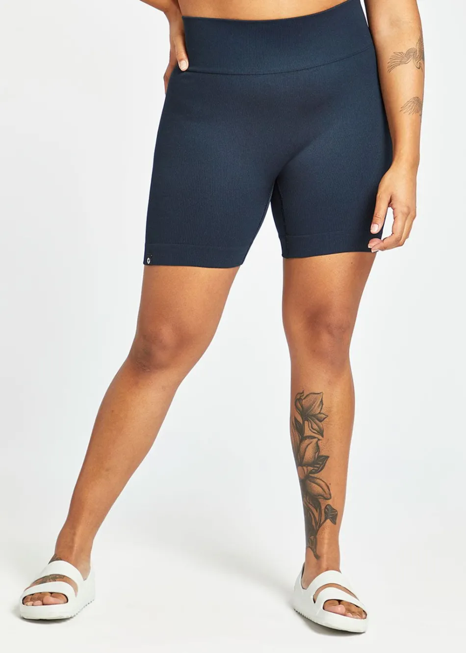 Women Oiselle Long Ribbed Flyte Shorts