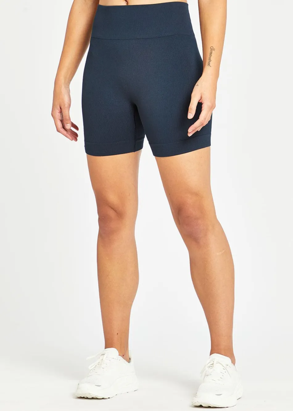 Women Oiselle Long Ribbed Flyte Shorts