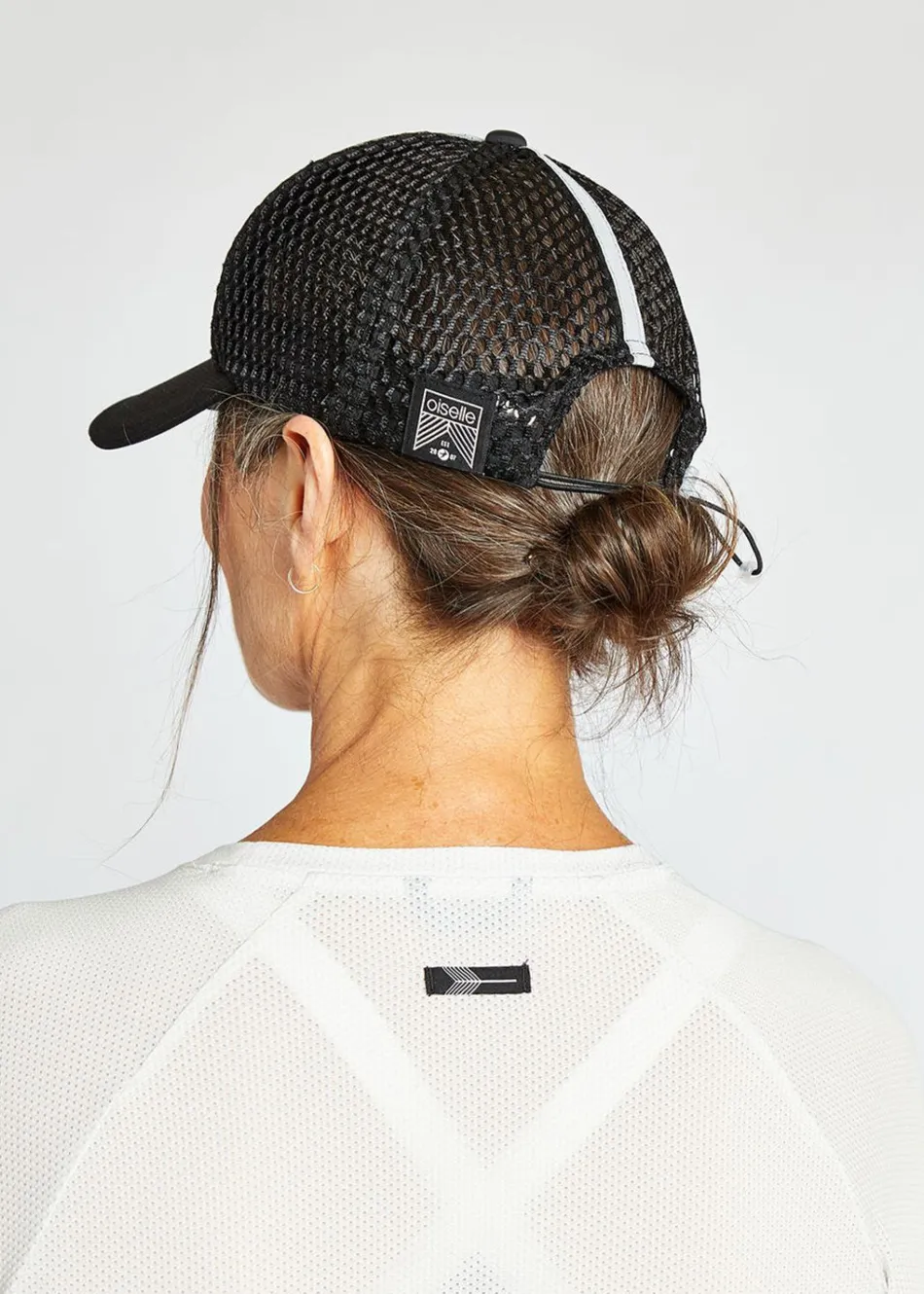 Women Oiselle Reflective Runner Trucker Hat
